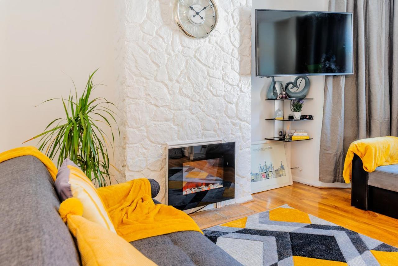 Stylish 3-Bed Terraced House With Wi-Fi Apartment Chatham  Luaran gambar